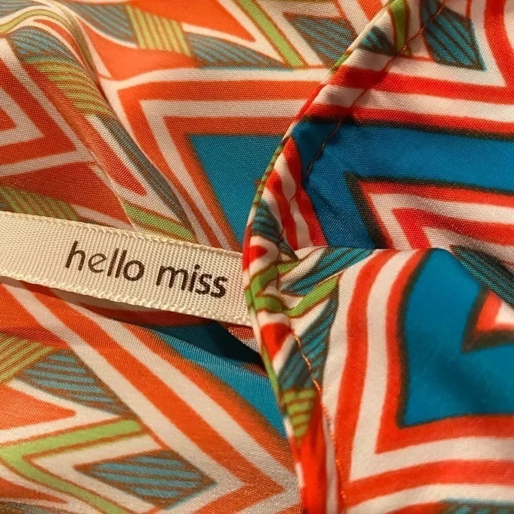 Hello Miss Dress - Picture 4 of 9